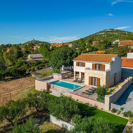 Vila Paula Zadarvillas Budak