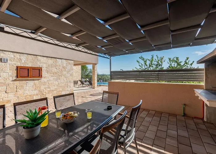 Вилла Paula Zadarvillas Budak