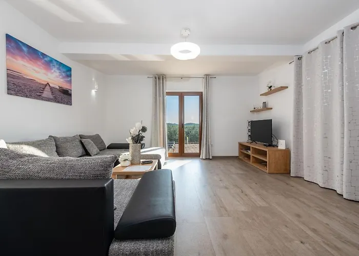 Вилла Paula Zadarvillas Budak