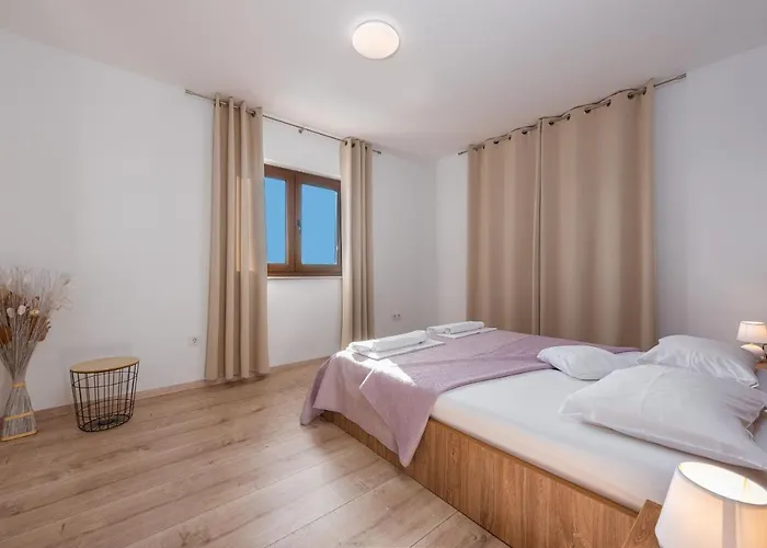 Вилла Paula Zadarvillas