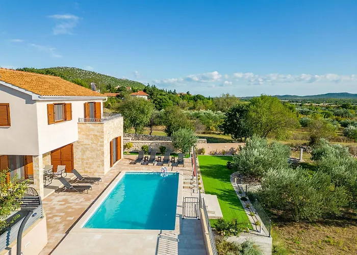 Paula Zadarvillas Budak