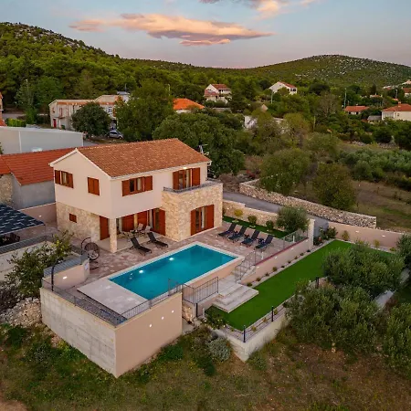 Paula Zadarvillas Villa Budak