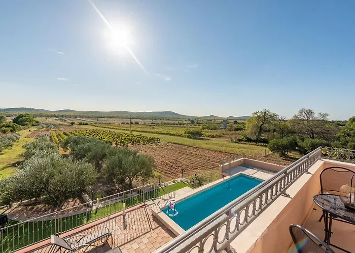 Paula Zadarvillas Villa