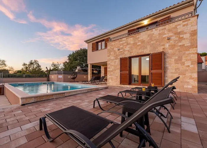 Paula Zadarvillas Villa *