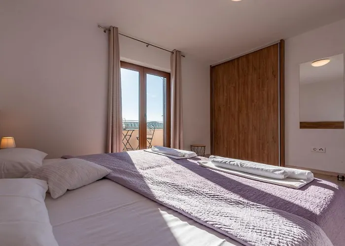 Paula Zadarvillas Villa